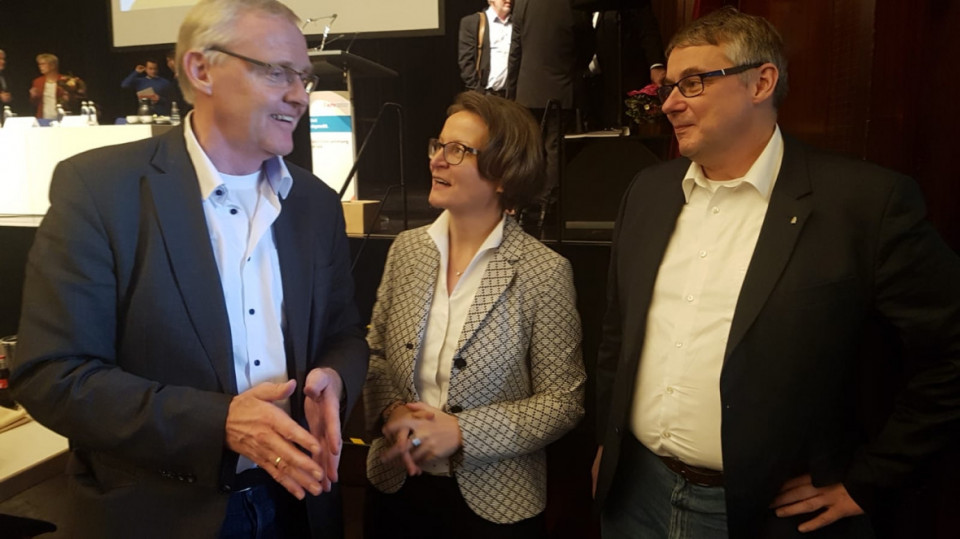 v.l.n.r: Wolfram Pott, (Vorsitzender KPV Mnster), Ina Schnarrenbach (Bau- u. Kommunalministerin), Frank Baumann (Vorsitzender des Bau- Umwelt- und Klima-Ausschusses der Stadt Mnster)